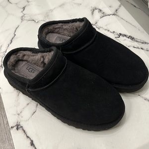 Ugg classic slipper boots